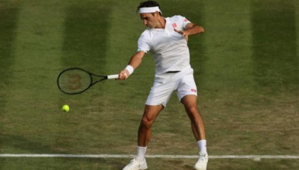 世界杯官方手机客户端安装-费德勒三盘赢下“单反对决” 状态提升温网后续可期