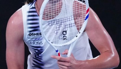 世界杯比赛直播官网下载-丝袜晋级称不看签表，瓦林卡挥别澳网，辛纳暂停逆转引一片骂声