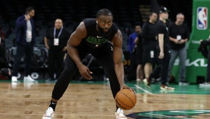 世界杯赛事直播平台-NBA官宣重罚！杰伦・布朗怒喷裁判遭罚3.5万，罚球4-20差距引热议